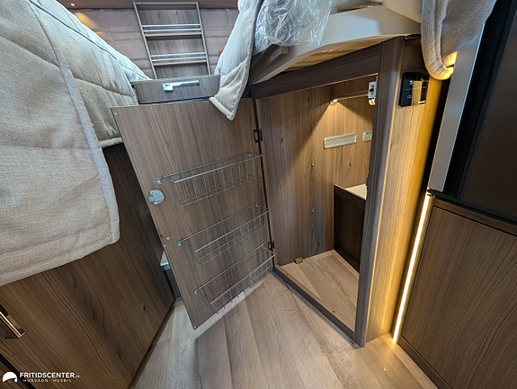Kabe Travel Master NOVUM 750 LGB *Heavy chassi 4500kg / Taksäng 13 of 21