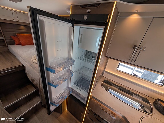 Kabe Travel Master NOVUM 750 LGB *Heavy chassi 4500kg / Taksäng 15 of 21