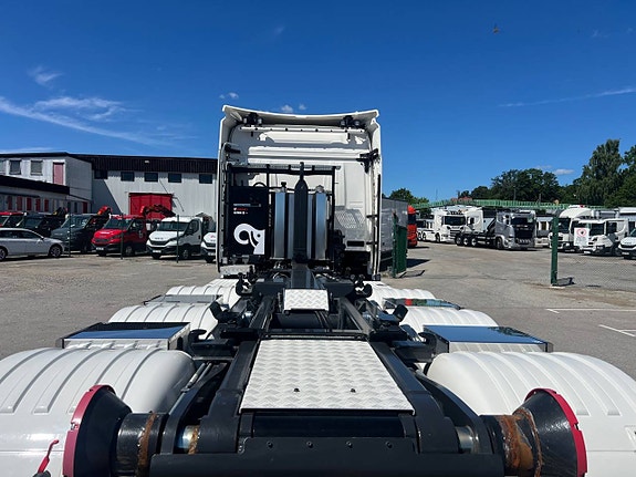 Scania R500 8x4*4 Tridem 26 T Hiab Lastväxlare Fullutrustad 9 of 12