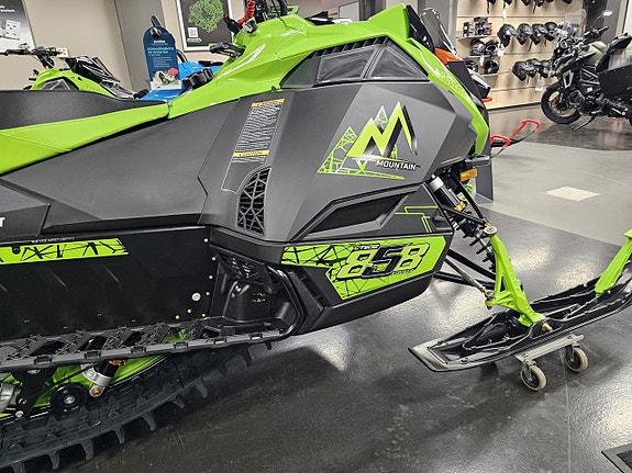 PRO Arctic Cat M 858 154" Sno ES 2.6 Med Green/Black 4 of 4