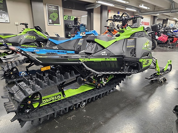 PRO Arctic Cat M 858 154" Sno ES 2.6 Med Green/Black 3 of 4