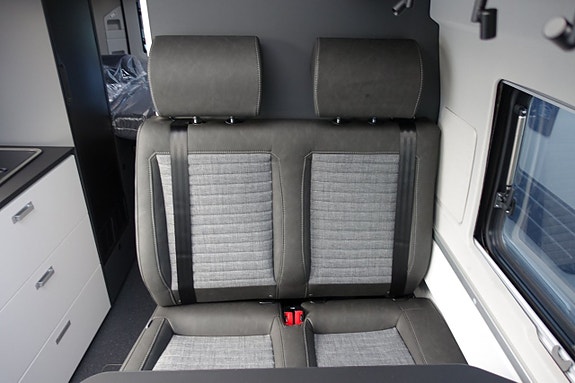 Adria TWIN SUPREME 600 SPB 10 of 21