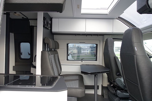 Adria TWIN SUPREME 600 SPB 4 of 21