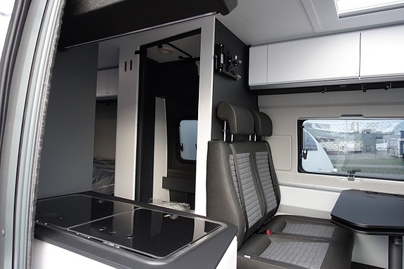 Adria TWIN SUPREME 600 SPB 5 of 21