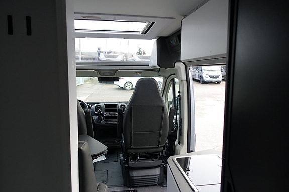 Adria TWIN SUPREME 600 SPB 21 of 21