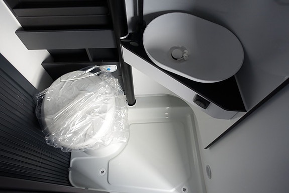 Adria TWIN SUPREME 600 SPB 18 of 21