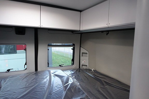 Adria TWIN SUPREME 600 SPB 17 of 21