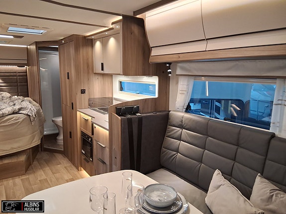 Kabe Travel Master Royal X 780 LXL / Cinderella 10 of 21