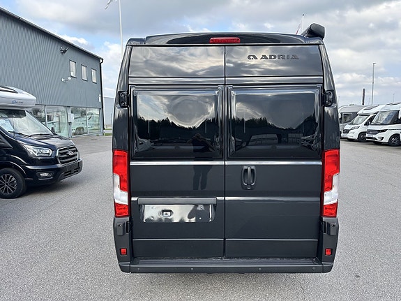 Adria TWIN SUPREME 640 SGX 5 of 19