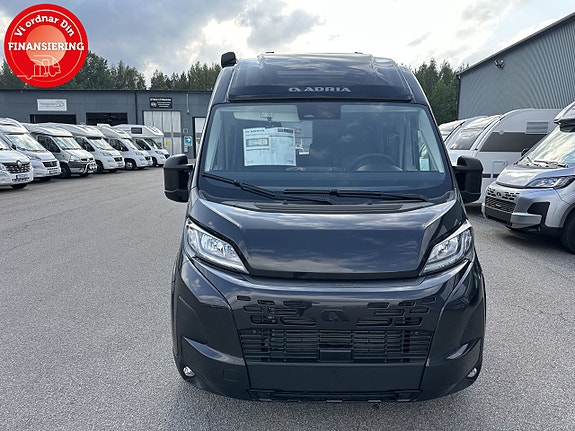 Adria TWIN SUPREME 640 SGX 2 of 19
