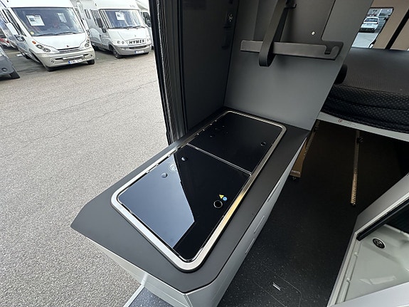 Adria TWIN SUPREME 640 SGX 10 of 19