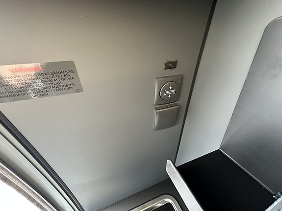 Adria TWIN SUPREME 640 SGX 11 of 19