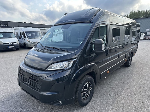 Adria TWIN SUPREME 640 SGX 3 of 19