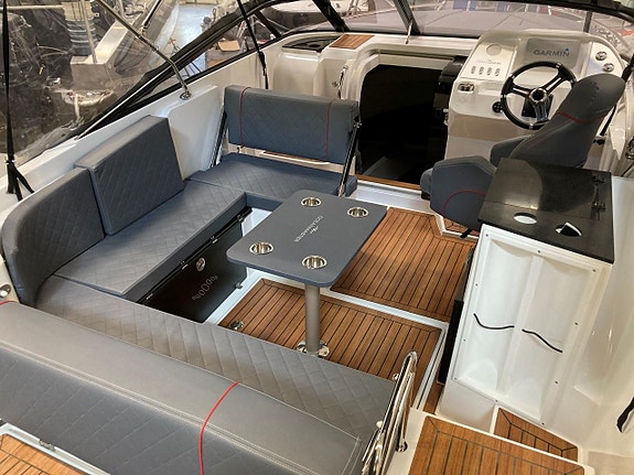 Ocean Master 680 DC m. Suzuki DF200-APX 2 of 5