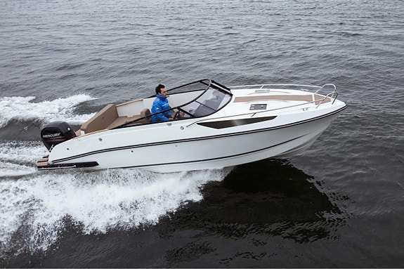 Ocean Master 680 DC m. Suzuki DF200-APX