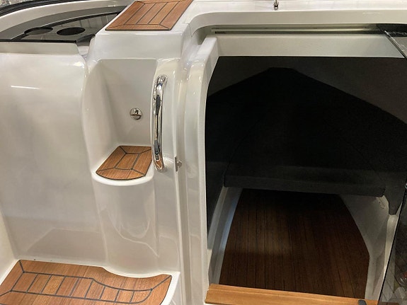 Ocean Master 680 DC m. Suzuki DF200-APX 5 of 5