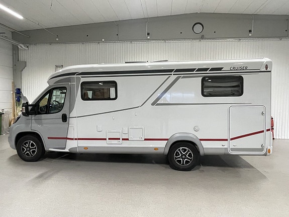 LMC T662 Höga bäddar Stort garage elmarkis 3 of 5