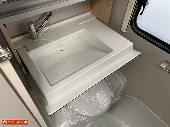 Adria Adora 593 UK Barnkammare  *Adria Kampanj / AC  på köpet* . 12 of 18