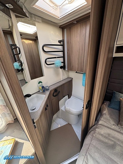 Kabe ROYAL 600 XL KS *Vinkelkök*Erbjudande finns, kontakta oss* 5 of 8