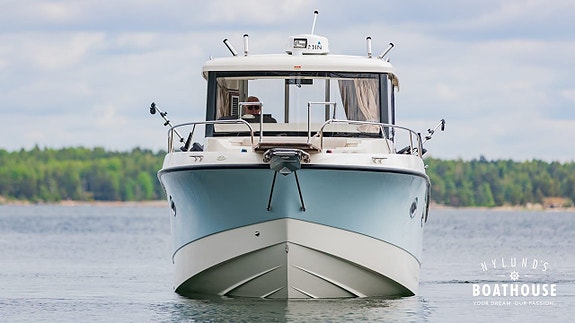 Quicksilver 905 Pilothouse | 2x Mercury Mercury Verado 250CX 13 of 30