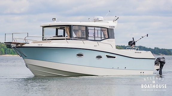 Quicksilver 905 Pilothouse | 2x Mercury Mercury Verado 250CX 5 of 5