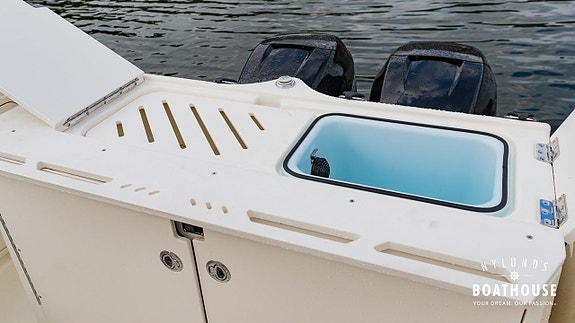 Quicksilver 905 Pilothouse | 2x Mercury Mercury Verado 250CX 19 of 30
