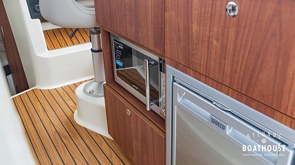 Quicksilver 905 Pilothouse | 2x Mercury Mercury Verado 250CX 29 of 30