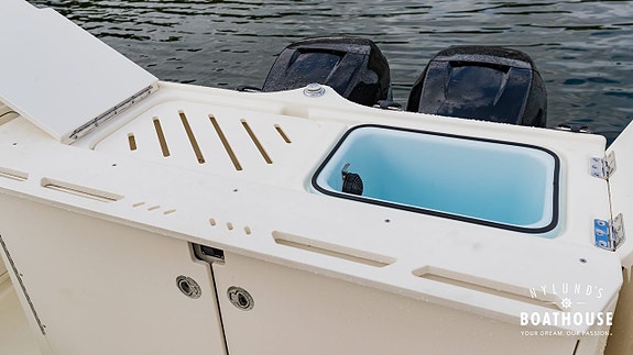 Quicksilver 905 Pilothouse | 2x Mercury Mercury Verado 250CX 19 of 30
