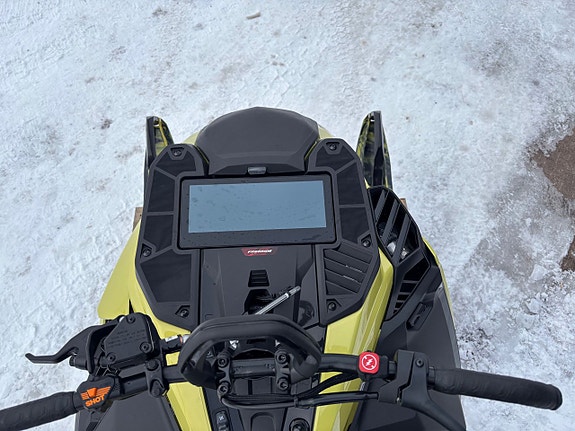Ski-Doo Freeride 850 E-TEC Turbo R 146" HUB *KAMPANJ* 4 of 7