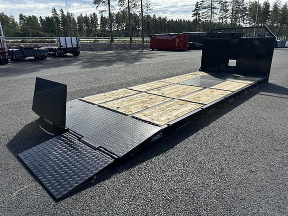 Hakarps - Maskinflak med 63mm stegar och sandwich ramp 4 of 6