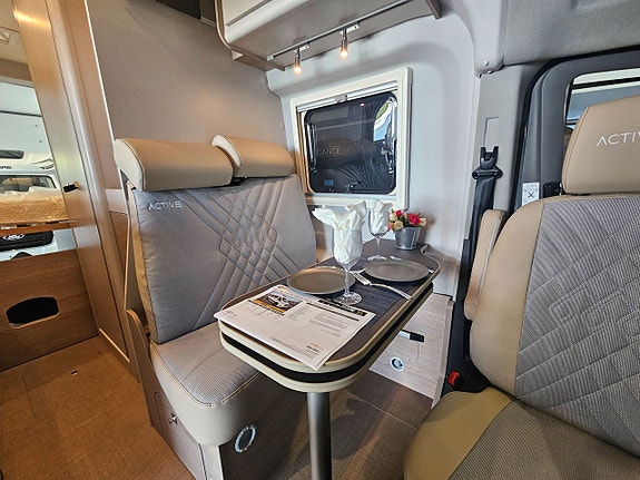 Bürstner Lineo C590 Brava AUT  598cm DIESELVÄRMARE bildel Årets Deal 729 000 KR 10 of 22