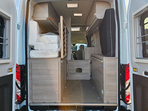 Bürstner Lineo C590 Brava AUT  598cm DIESELVÄRMARE bildel Årets Deal 729 000 KR 7 of 22