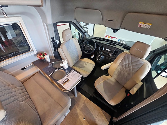 Bürstner Lineo C590 Brava AUT  598cm DIESELVÄRMARE bildel Årets Deal 729 000 KR 8 of 22