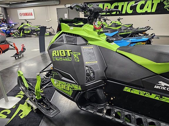 PRO Arctic Cat Riot 600 146" Sno ES 1.75 Med Green/Black 4 of 4