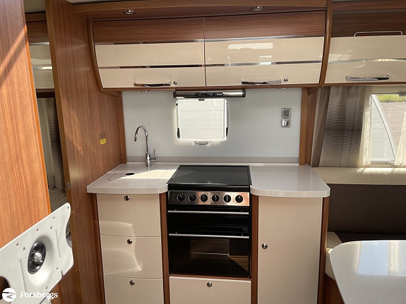 Adria ALPINA 663 UK 6 of 17