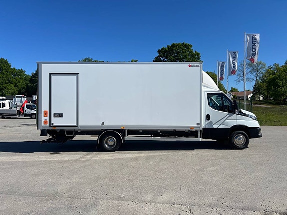 Iveco Daily 72C18 Skåpbil Aut Fullutrustad Lastvikt 3390 Kg 3 of 12