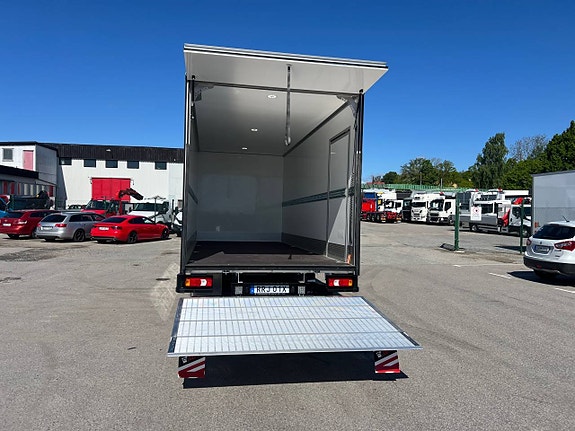 Iveco Daily 72C18 Skåpbil Aut Fullutrustad Lastvikt 3390 Kg 7 of 12