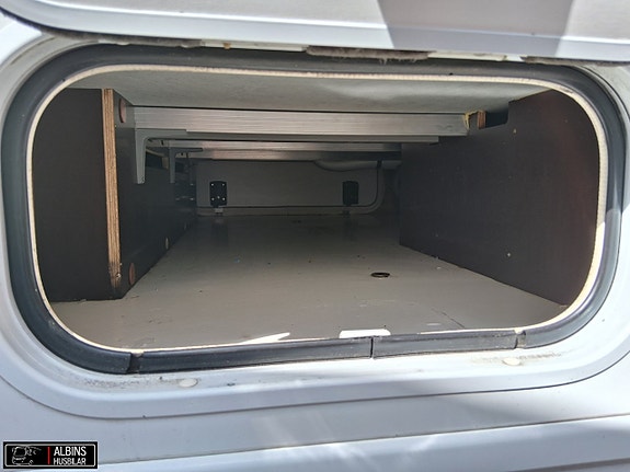 Dethleffs Globetrotter XL-I 7850 / ALDE / Automat / Luftfjädring 10 of 21
