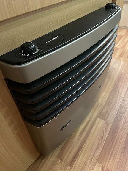 Knaus Südwind 500 FU Solcell Truma 1400kg totvikt 20 of 21