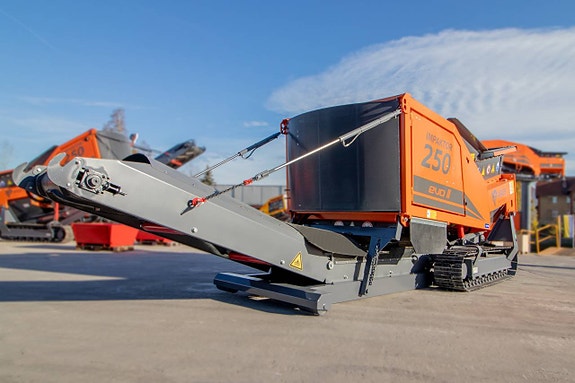 Arjes Impaktor 250 EVO II shredder för betong, asfalt & trä 4 of 5