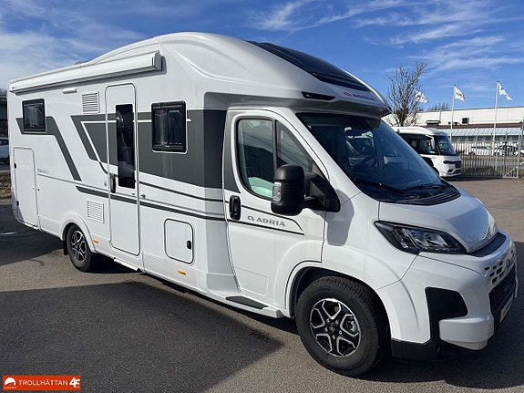 Adria MATRIX PLUS 670 DL *ALDE Värme / Face To Face*