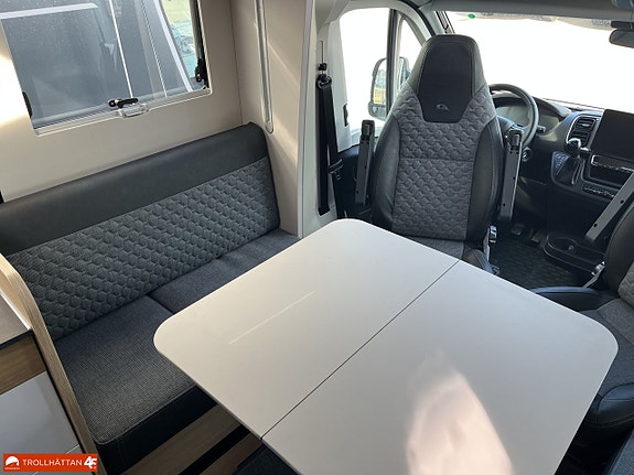 Adria MATRIX PLUS 670 DL *ALDE / Face To Face * 11 of 21
