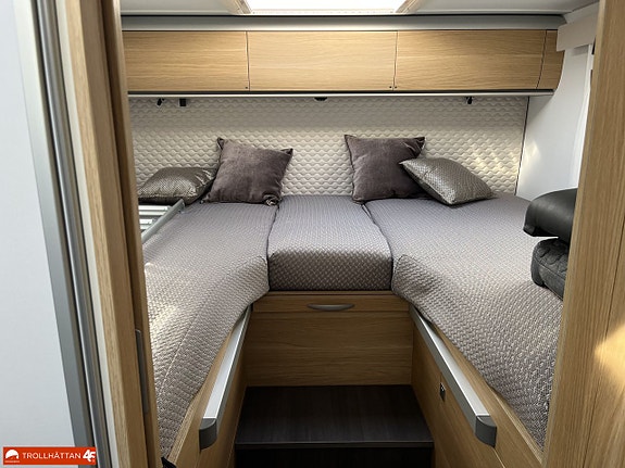 Adria MATRIX PLUS 670 DL *ALDE / Face To Face * 17 of 21