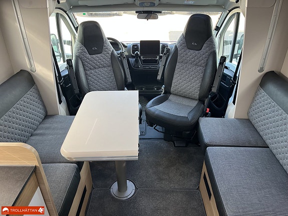 Adria MATRIX PLUS 670 DL *ALDE / Face To Face * 8 of 21