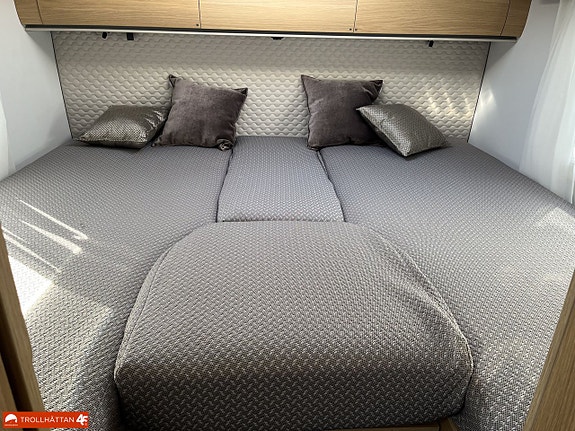 Adria MATRIX PLUS 670 DL *ALDE / Face To Face * 19 of 21