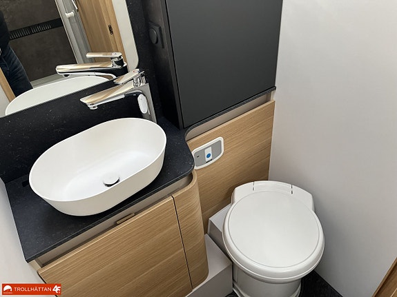 Adria MATRIX PLUS 670 DL *ALDE / Face To Face * 21 of 21