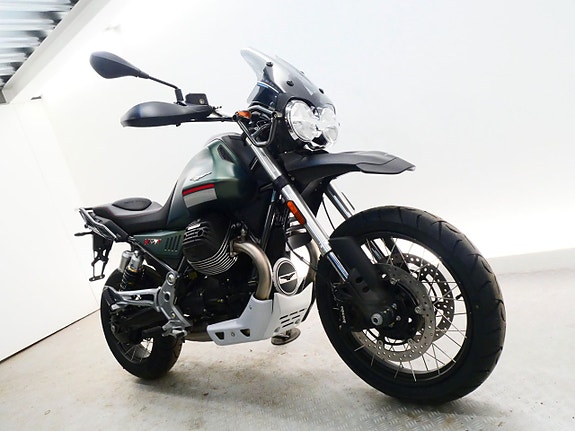 Moto Guzzi V85 TT 2 of 3