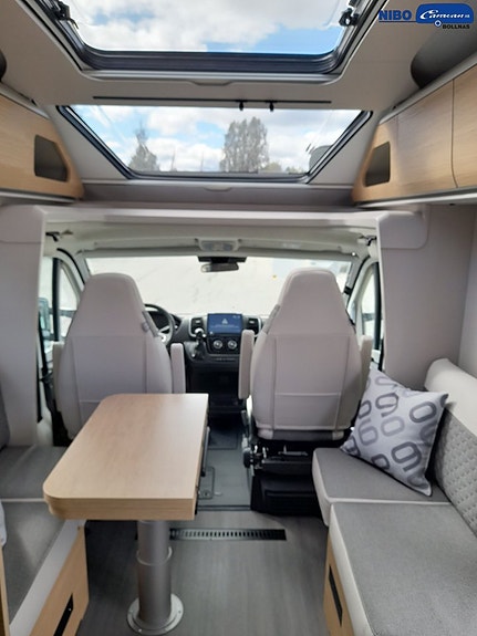 Adria Coral 670 DL 60Y - Fiat MultiJet3 140HP (103kW) HD 35L 2 of 12