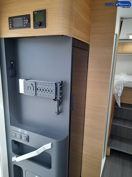 Adria Coral 670 DL 60Y - Fiat MultiJet3 140HP (103kW) HD 35L 4 of 12