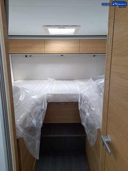 Adria Coral 670 DL 60Y - Fiat MultiJet3 140HP (103kW) HD 35L 7 of 12
